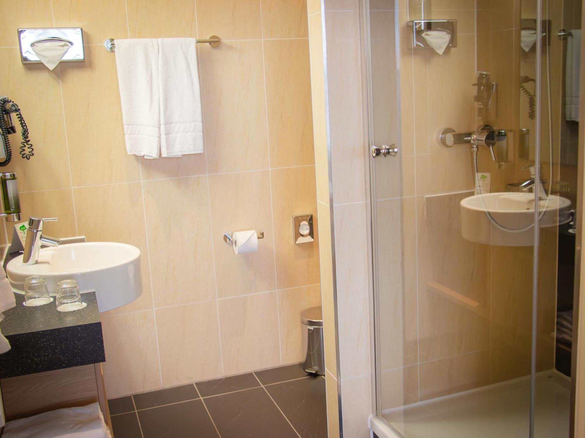 Hotel Bildungsblick Kirchseeon Екстериор снимка